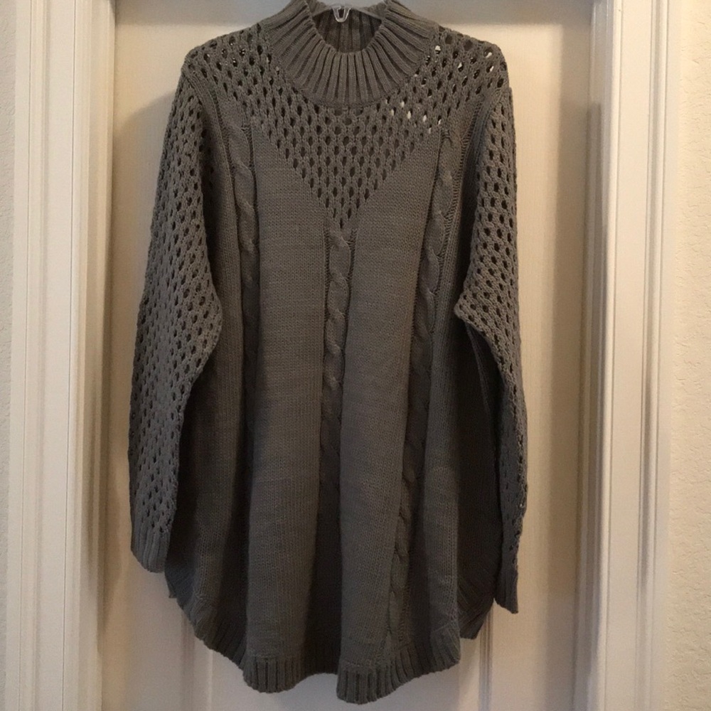 Venus 3x gray sweater nwot
